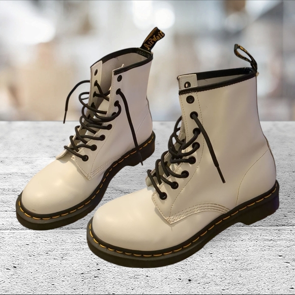 Dr Martens 11821 White Boots Size 9 - Picture 9 of 15